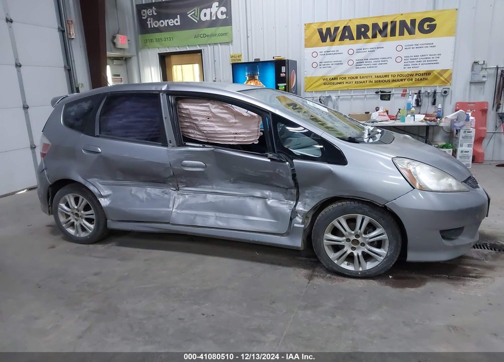 2009 HONDA FIT VIN: JHMGE88419S012485