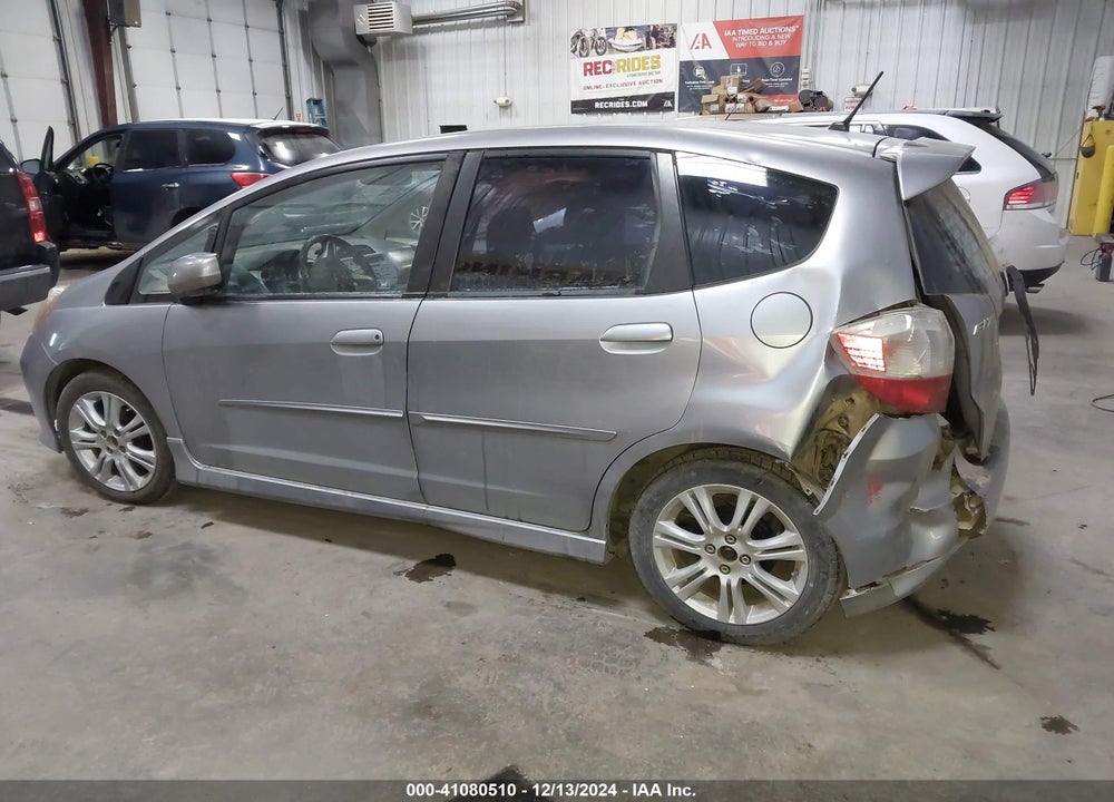 2009 HONDA FIT VIN: JHMGE88419S012485