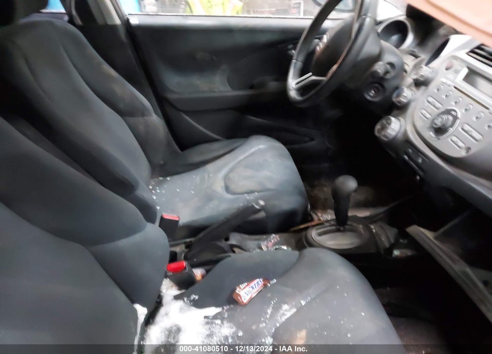 2009 HONDA FIT VIN: JHMGE88419S012485
