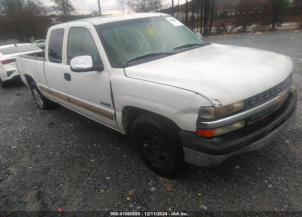 2002 CHEVROLET SILVERADO 1500 LS VIN: 2GCEC19V521177071