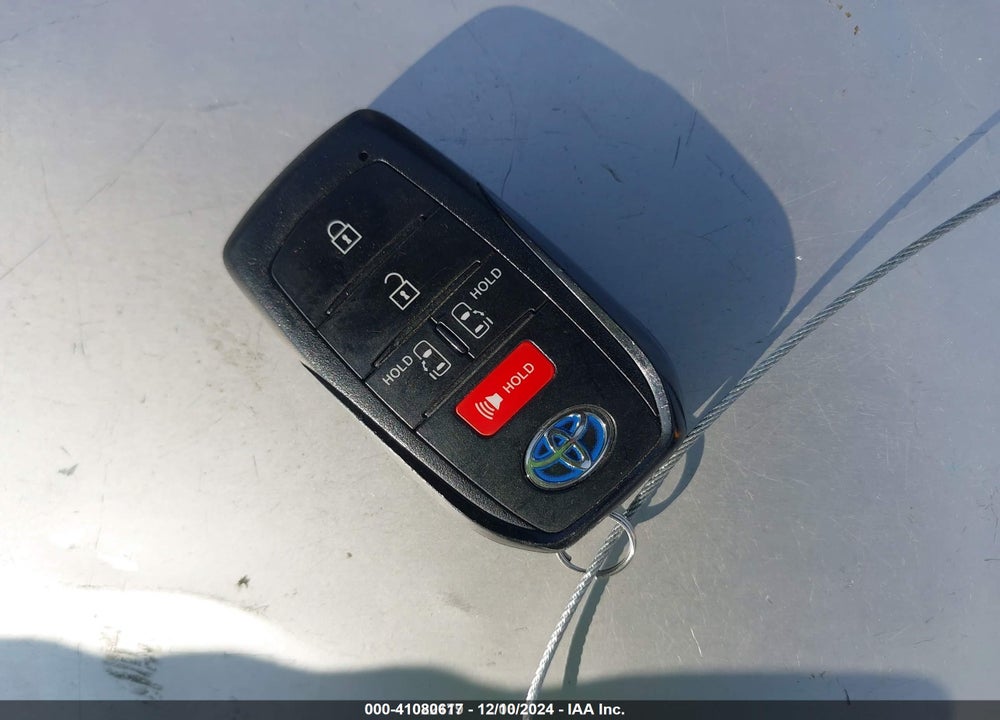 2022 TOYOTA SIENNA LE VIN: 5TDKRKEC1NS098151