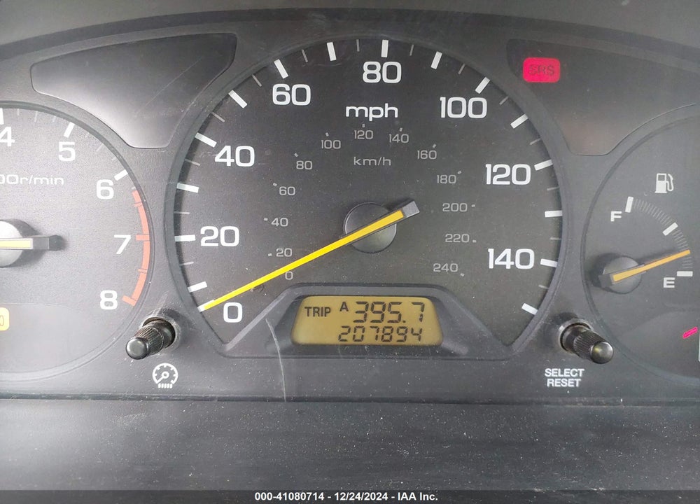 2000 HONDA ACCORD 3.0 LX VIN: 1HGCG1643YA025572
