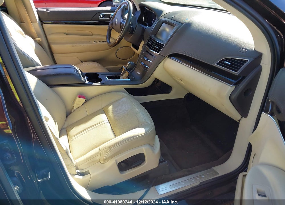 2013 LINCOLN MKT ECOBOOST VIN: 2LMHJ5AT8DBL50101