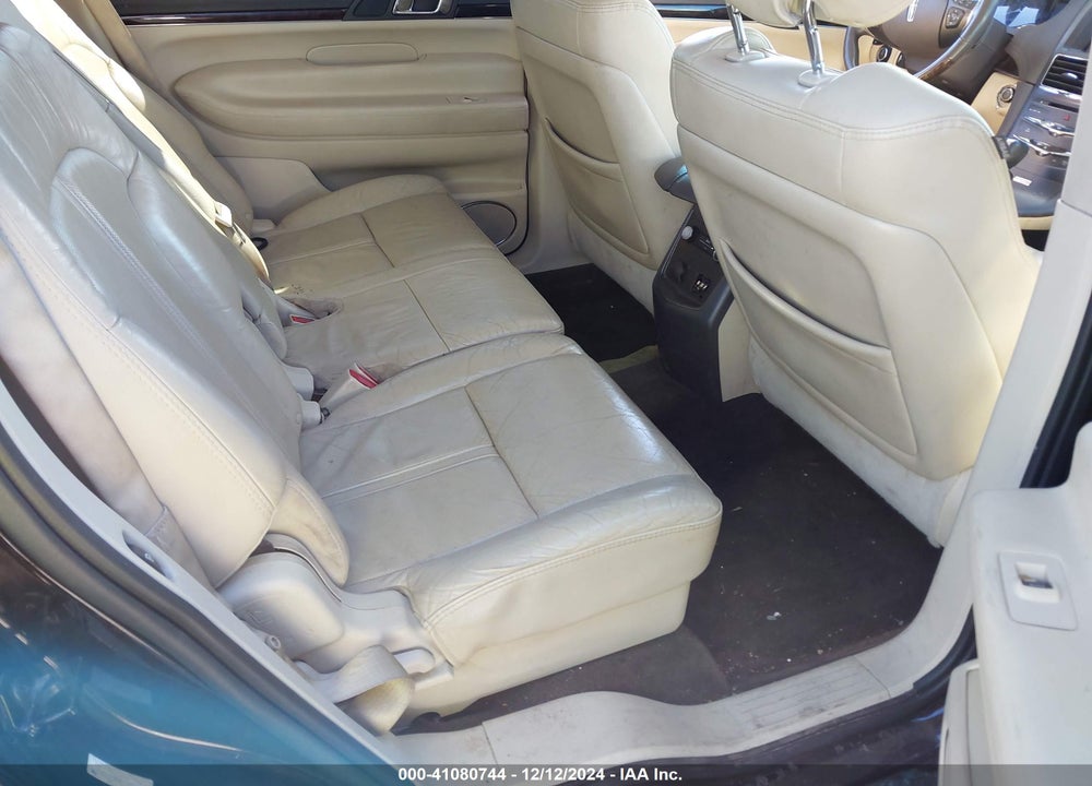 2013 LINCOLN MKT ECOBOOST VIN: 2LMHJ5AT8DBL50101