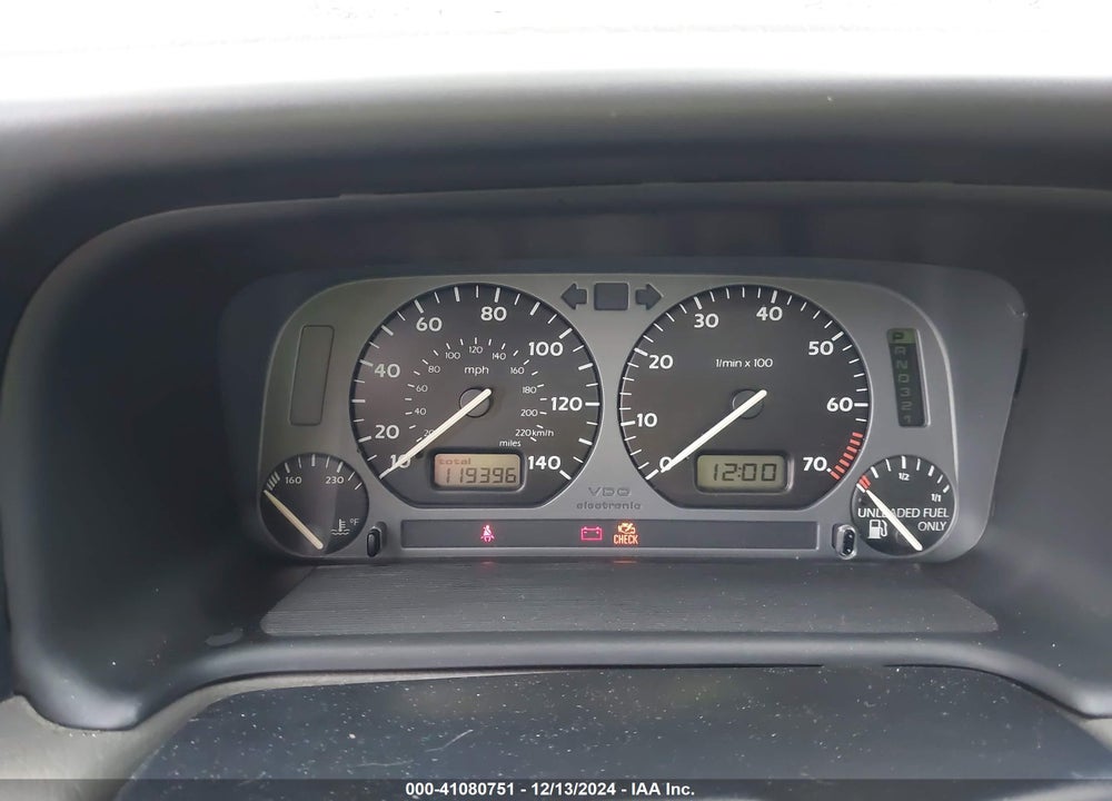 1994 VOLKSWAGEN JETTA VIN: 3VWRA21H1RM010726