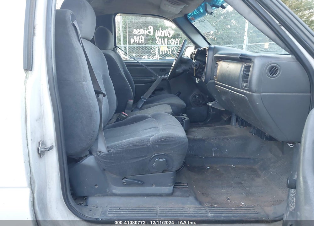 2004 CHEVROLET SILVERADO 2500HD WORK TRUCK VIN: 1GCHC24U74E247494