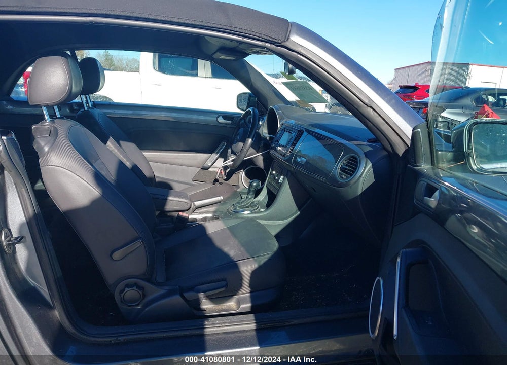 2013 VOLKSWAGEN BEETLE 2.5L VIN: 3VW5X7AT6DM828394