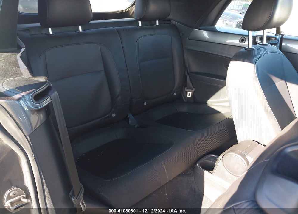 2013 VOLKSWAGEN BEETLE 2.5L VIN: 3VW5X7AT6DM828394