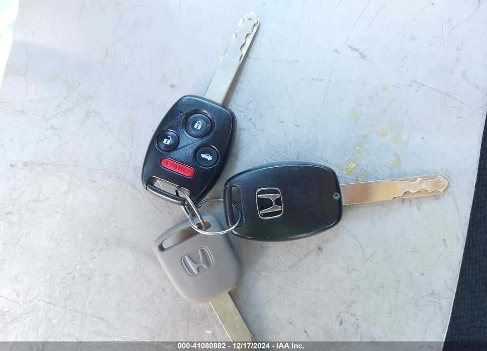 2013 HONDA CIVIC LX VIN: 19XFB2F51DE040085