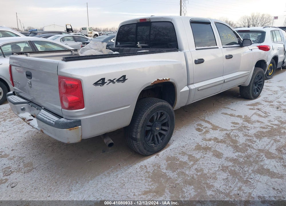 2007 DODGE DAKOTA SLT VIN: 1D7HW48K57S118256