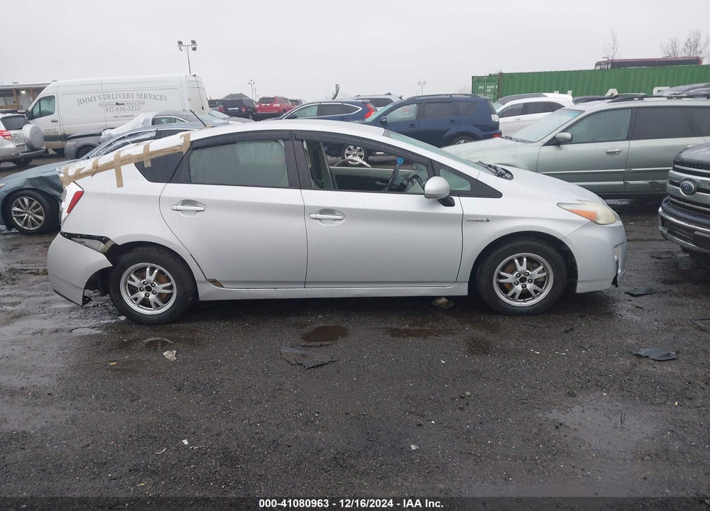 2011 TOYOTA PRIUS TWO VIN: JTDKN3DU9B0284434