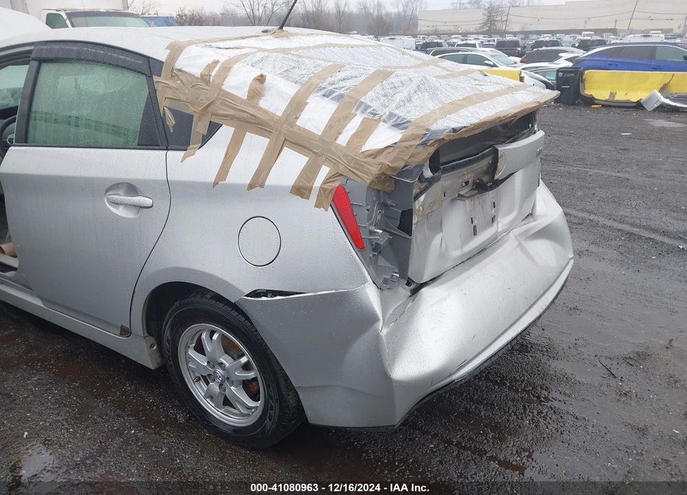 2011 TOYOTA PRIUS TWO VIN: JTDKN3DU9B0284434