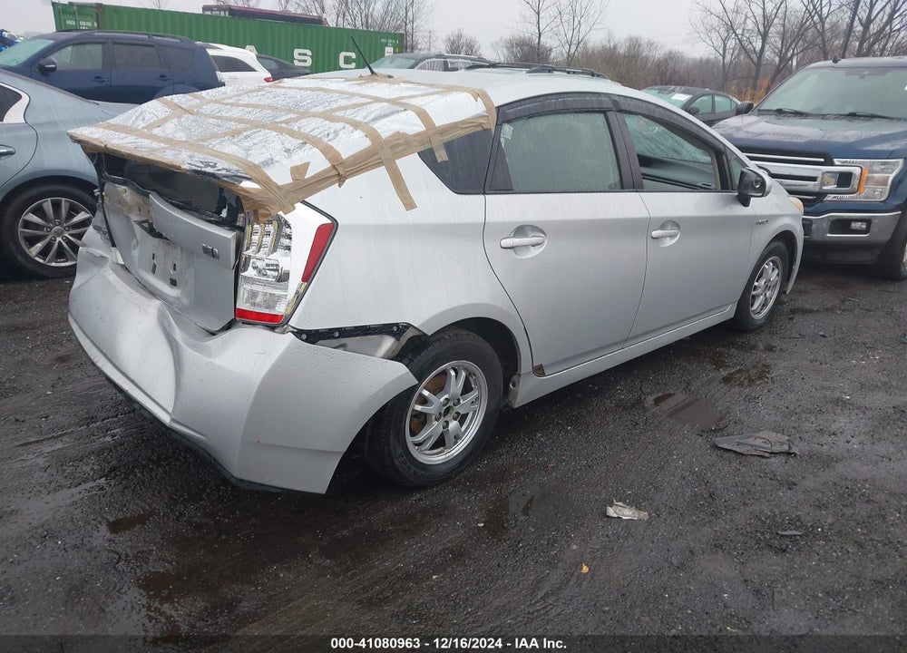 2011 TOYOTA PRIUS TWO VIN: JTDKN3DU9B0284434