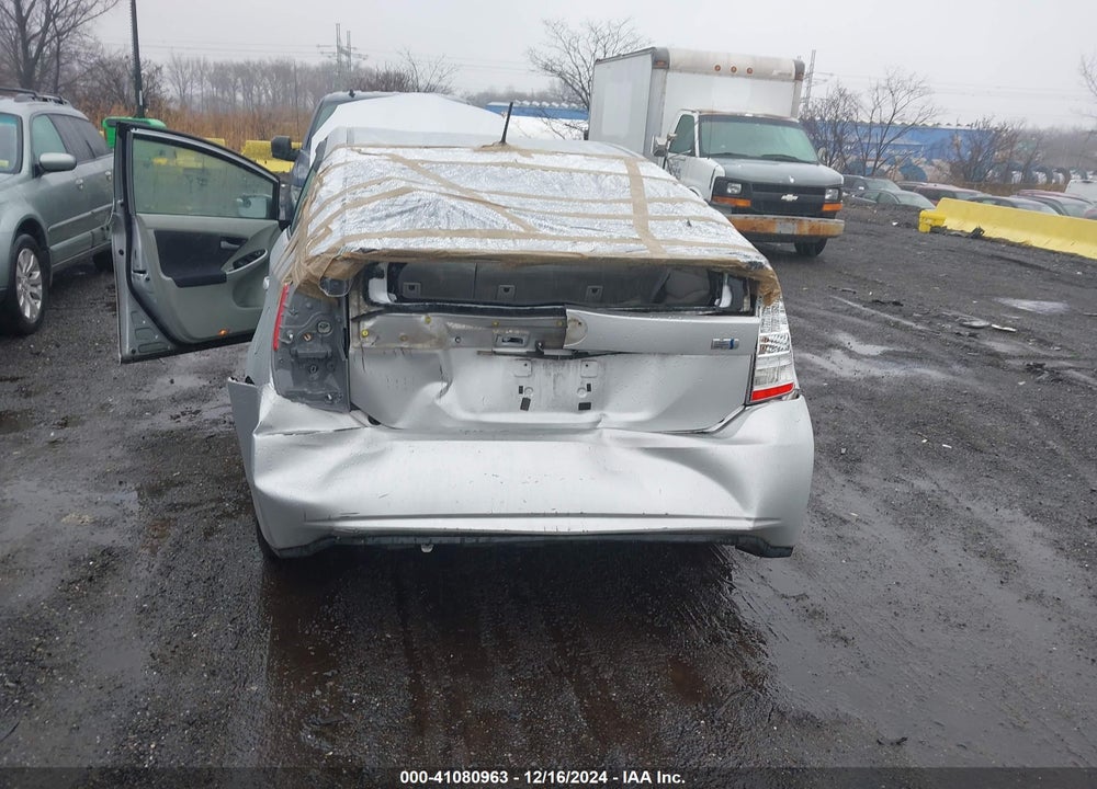 2011 TOYOTA PRIUS TWO VIN: JTDKN3DU9B0284434