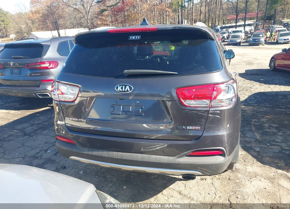 2016 KIA SORENTO 2.0T EX VIN: 5XYPH4A19GG019902