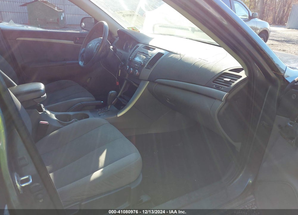 2009 HYUNDAI SONATA GLS VIN: 5NPET46C59H565740