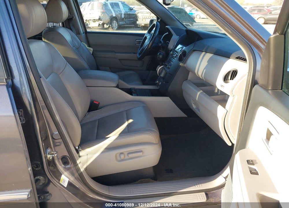 2015 HONDA PILOT VIN: 5FNYF3H94FB011907