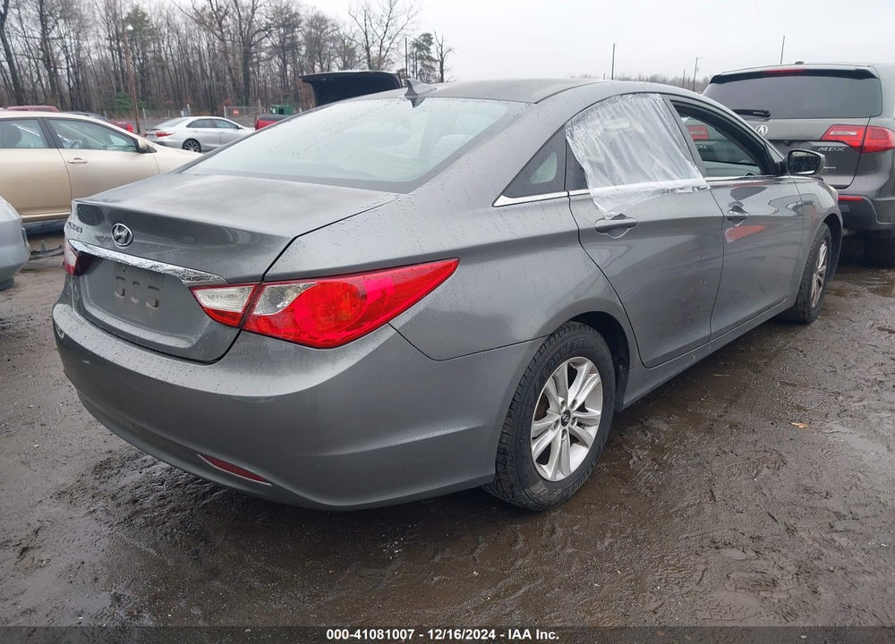2013 HYUNDAI SONATA VIN: 5NPEB4AC5DH669552