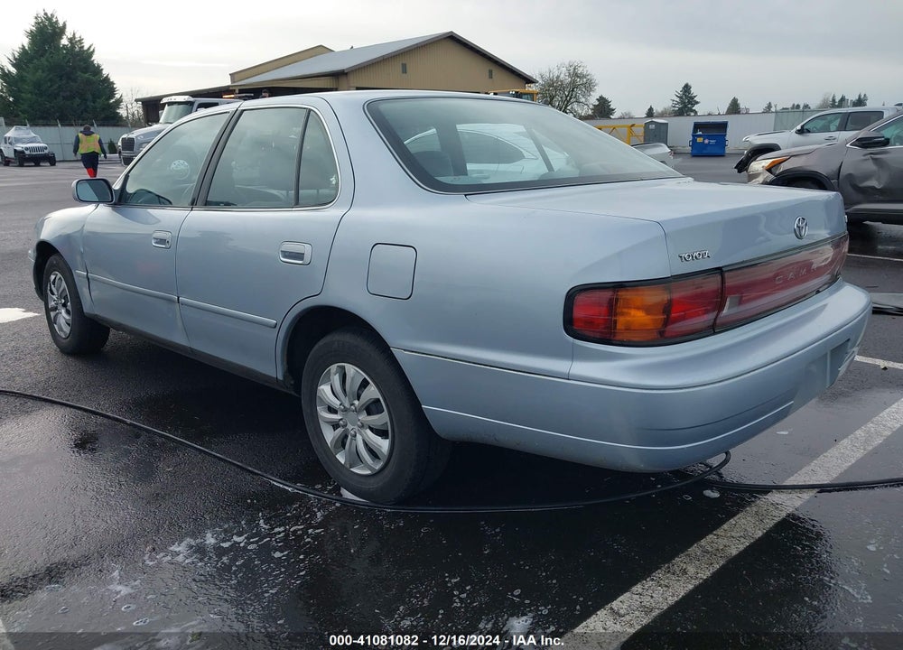 1994 TOYOTA CAMRY LE VIN: 4T1SK12E8RU848100