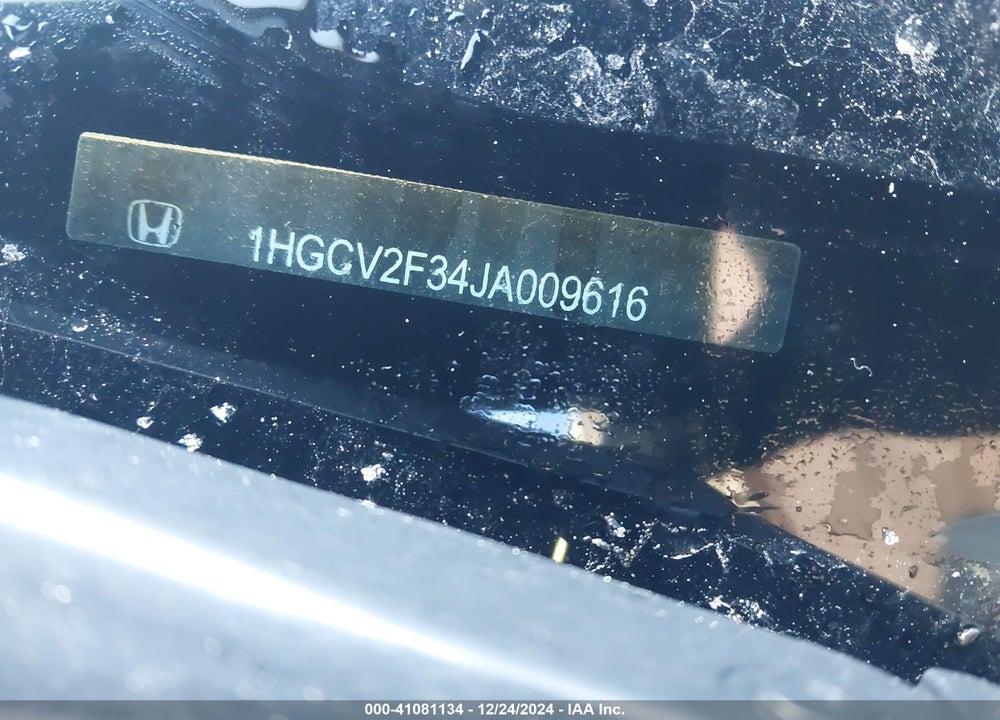 2018 HONDA ACCORD VIN: 1HGCV2F34JA009616