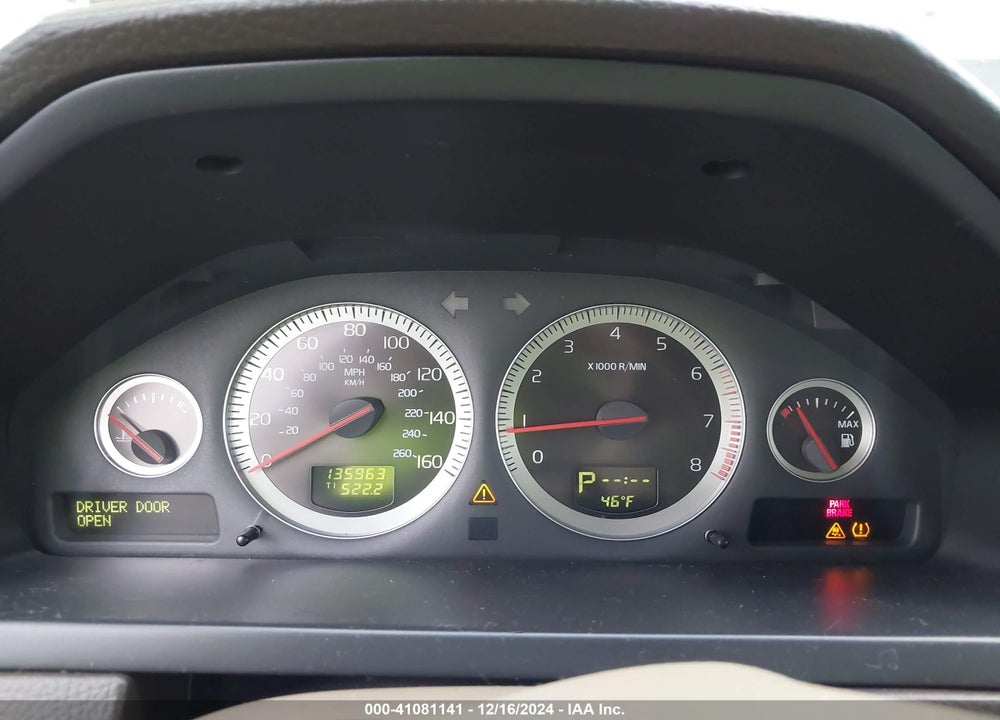 2011 VOLVO XC90 3.2 VIN: YV4952CY0B1586697