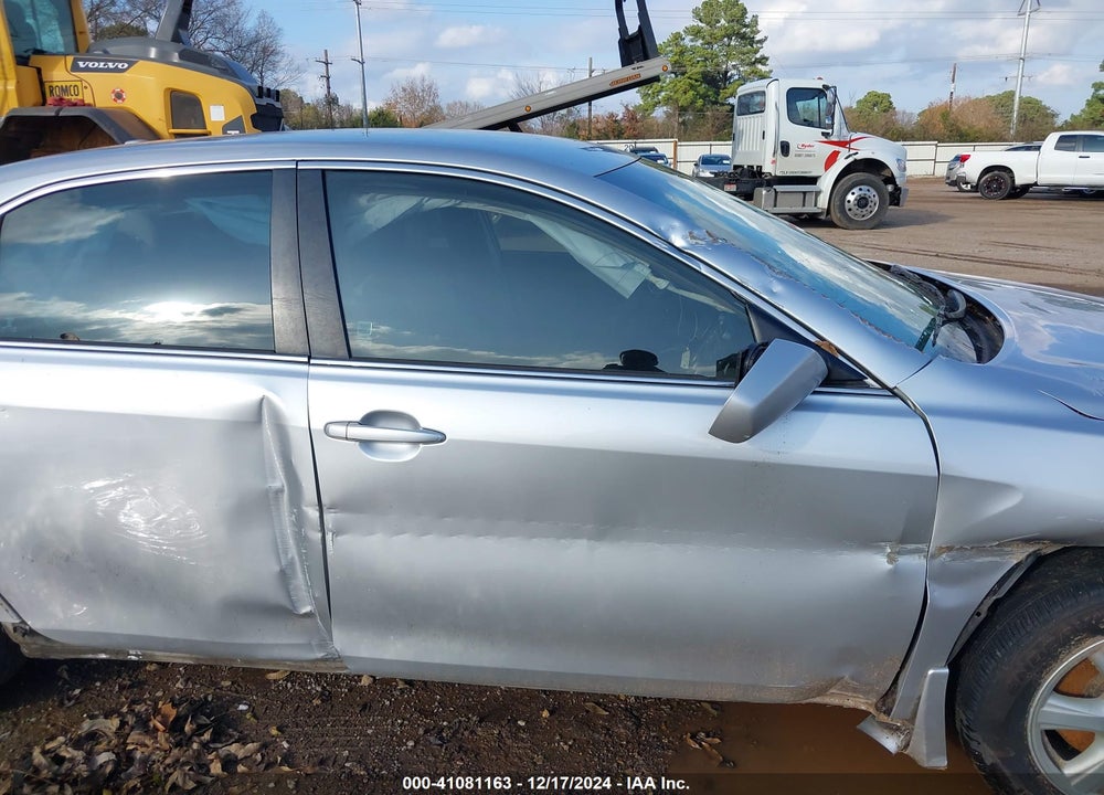 2010 TOYOTA CAMRY LE VIN: 4T4BF3EK9AR060230