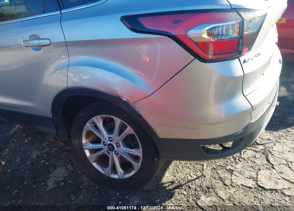 2017 FORD ESCAPE SE VIN: 1FMCU9G99HUE75589