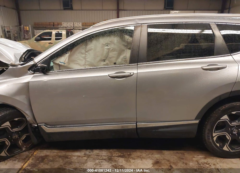 2017 HONDA CR-V TOURING VIN: 2HKRW2H94HH637086