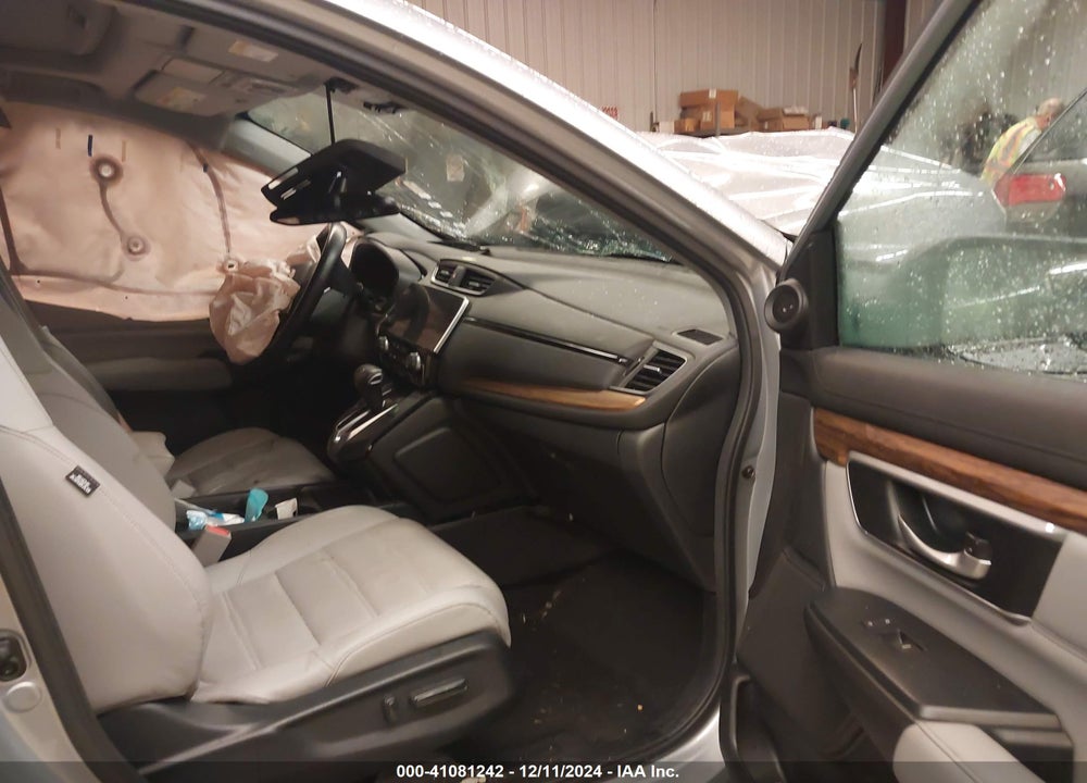 2017 HONDA CR-V TOURING VIN: 2HKRW2H94HH637086
