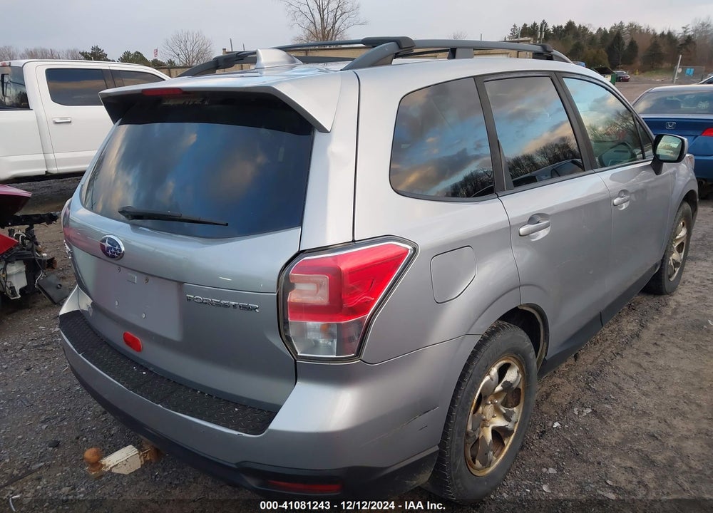 2018 SUBARU FORESTER 2.5I PREMIUM VIN: JF2SJAEC3JH433024