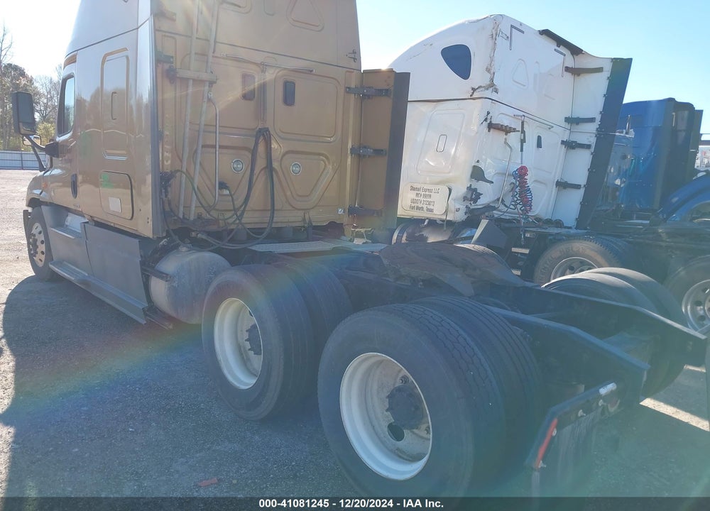 2017 FREIGHTLINER CASCADIA 125 VIN: 3AKJGLDR6HSHV0944
