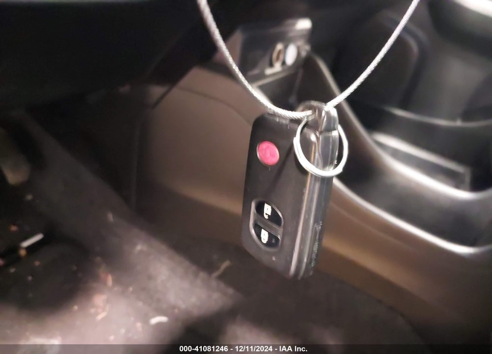2015 TOYOTA PRIUS V TWO VIN: JTDZN3EUXFJ035735