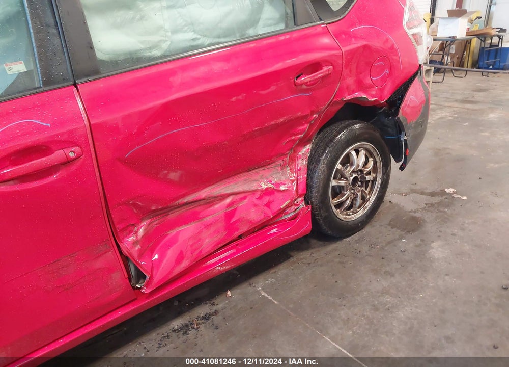 2015 TOYOTA PRIUS V TWO VIN: JTDZN3EUXFJ035735