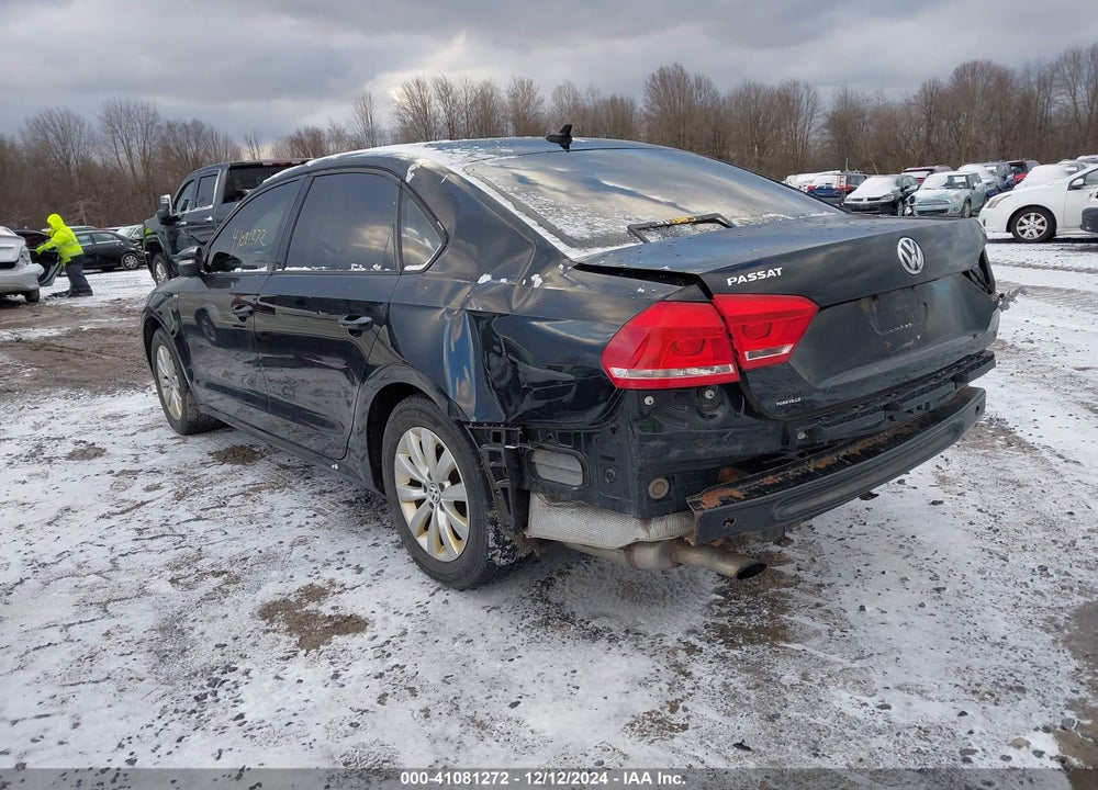 2015 VOLKSWAGEN PASSAT VIN: 1VWAT7A39FC050638