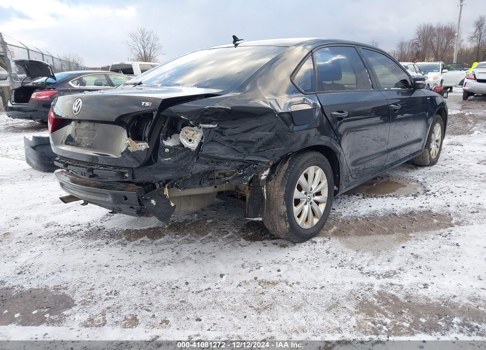 2015 VOLKSWAGEN PASSAT VIN: 1VWAT7A39FC050638