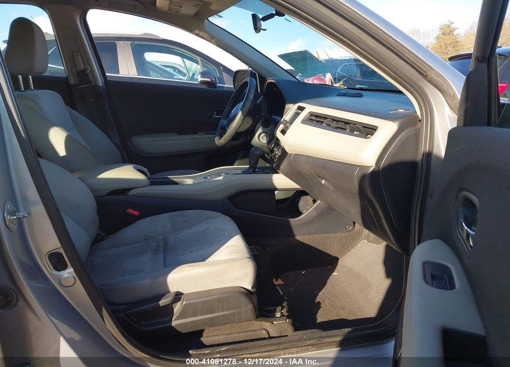 2019 HONDA HR-V LX VIN: 3CZRU6H31KM728840