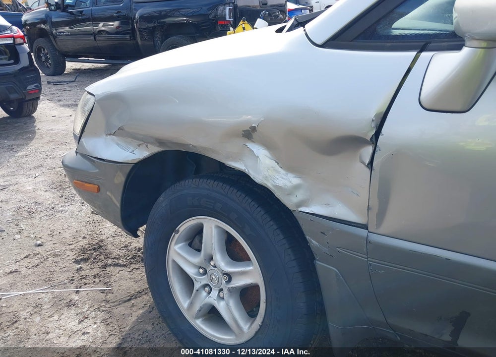 2000 LEXUS RX 300 VIN: JT6GF10U1Y0080272