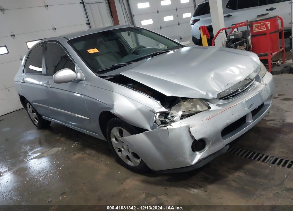 2004 KIA SPECTRA EX/LX VIN: KNAFE121X45043130