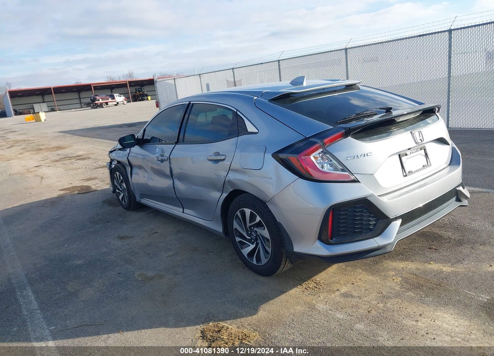 2019 HONDA CIVIC LX VIN: SHHFK7H39KU218470