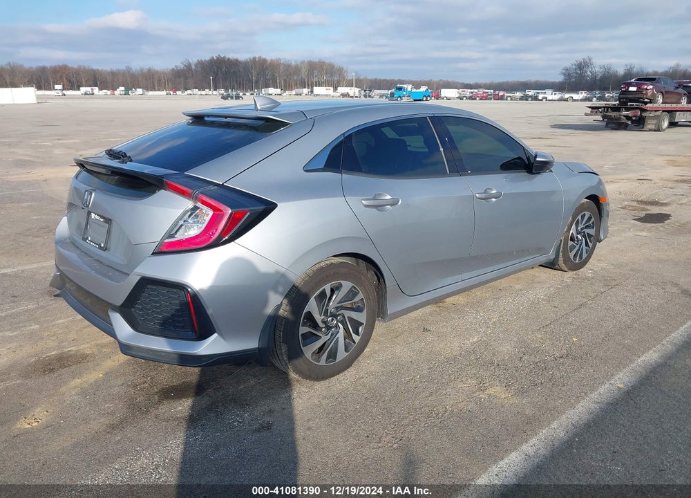 2019 HONDA CIVIC LX VIN: SHHFK7H39KU218470