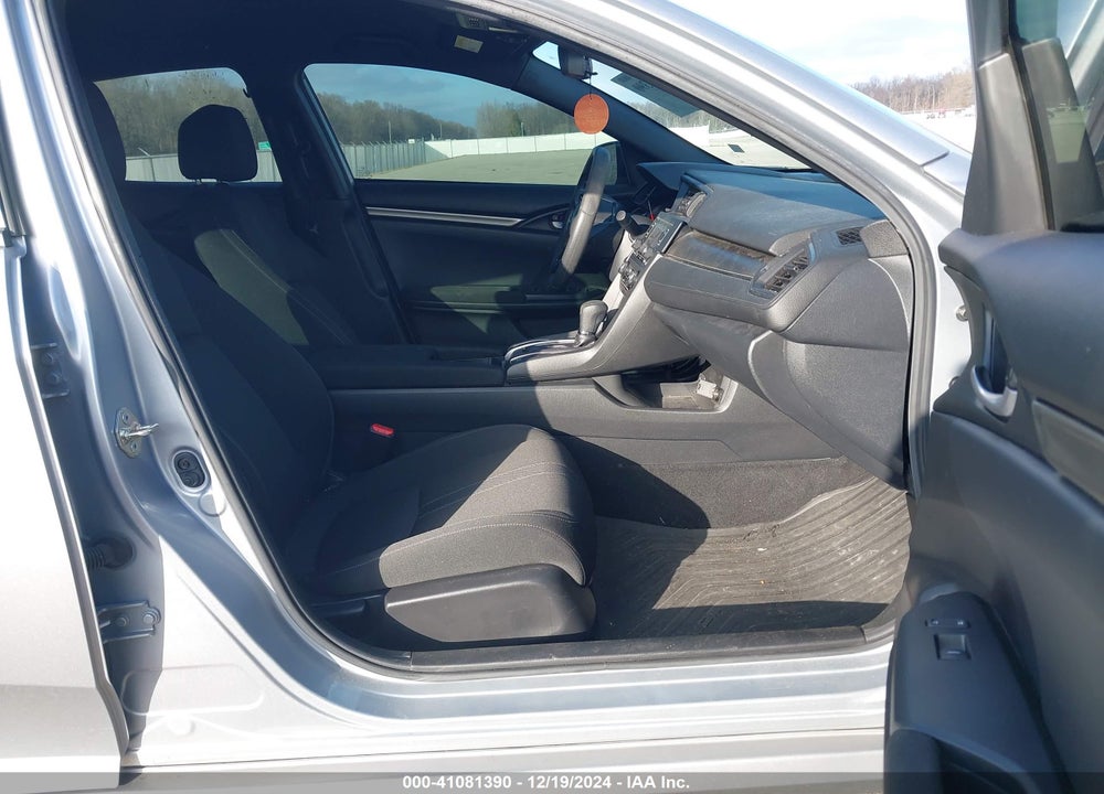 2019 HONDA CIVIC LX VIN: SHHFK7H39KU218470