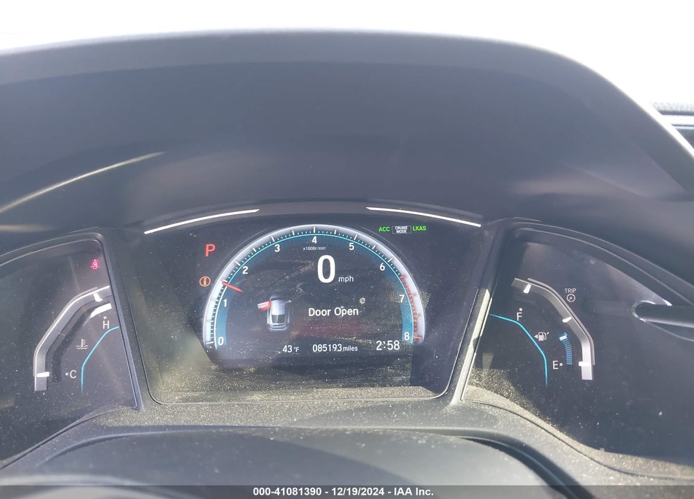 2019 HONDA CIVIC LX VIN: SHHFK7H39KU218470
