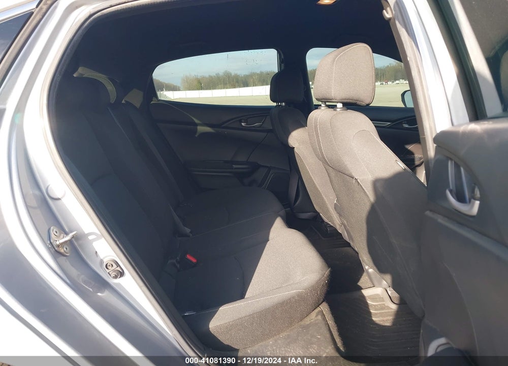 2019 HONDA CIVIC LX VIN: SHHFK7H39KU218470
