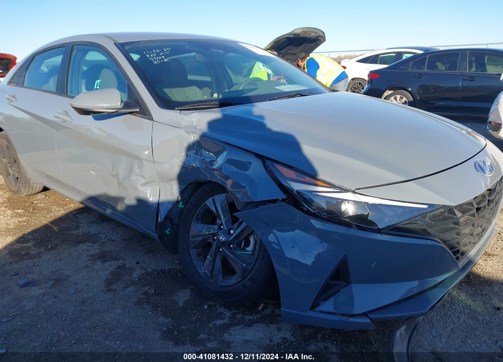 2022 HYUNDAI ELANTRA VIN: KMHLM4AG7NU241554