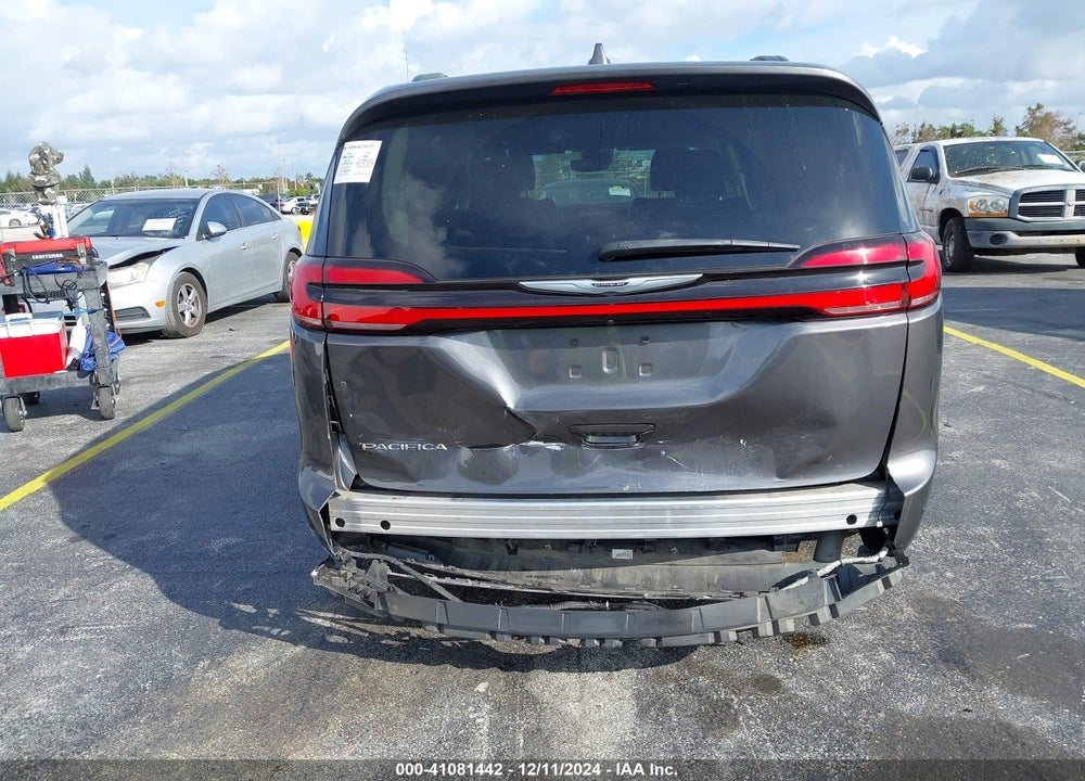 2022 CHRYSLER PACIFICA TOURING L VIN: 2C4RC1BG2NR168539