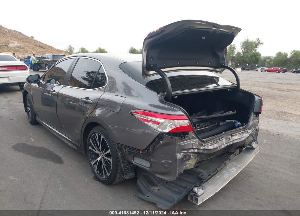 2020 TOYOTA CAMRY SE VIN: 4T1G11AK5LU954396