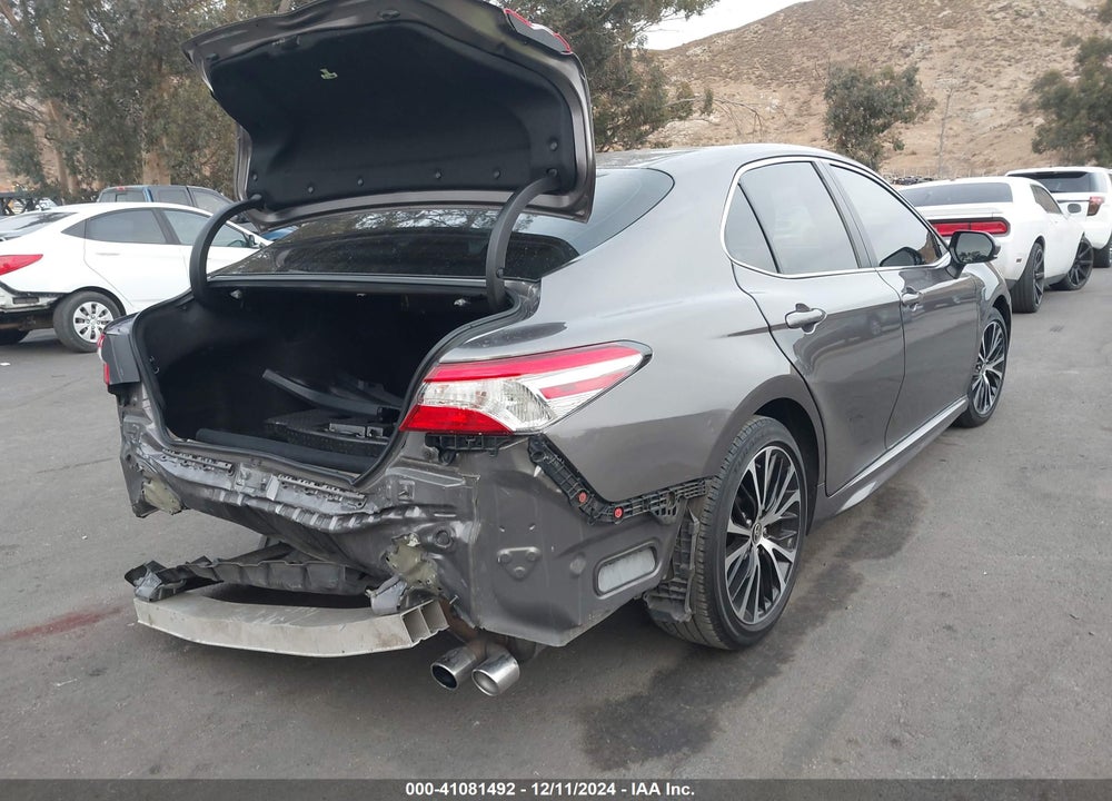 2020 TOYOTA CAMRY SE VIN: 4T1G11AK5LU954396