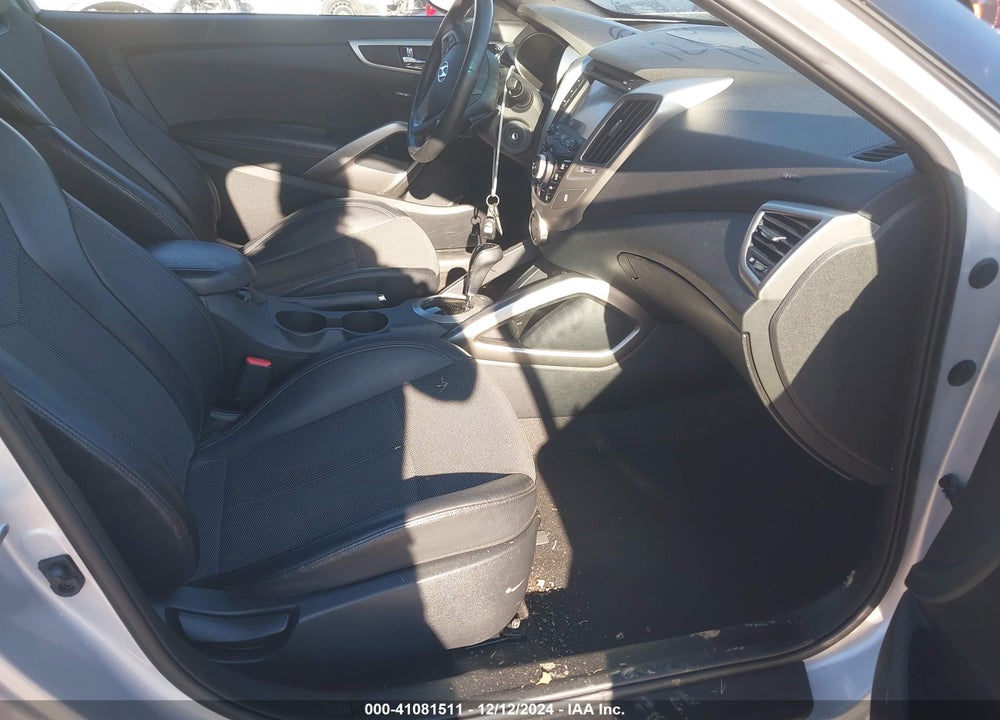 2016 HYUNDAI VELOSTER VIN: KMHTC6AD7GU272441