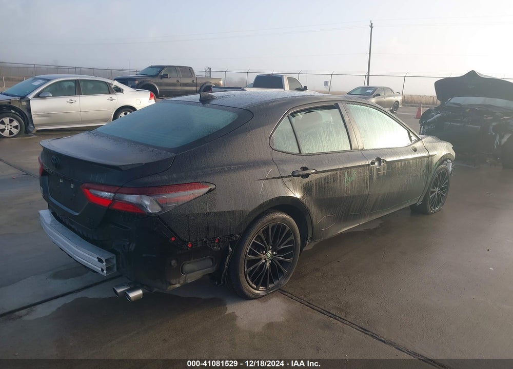 2021 TOYOTA CAMRY VIN: 4T1G11BK7MU040618