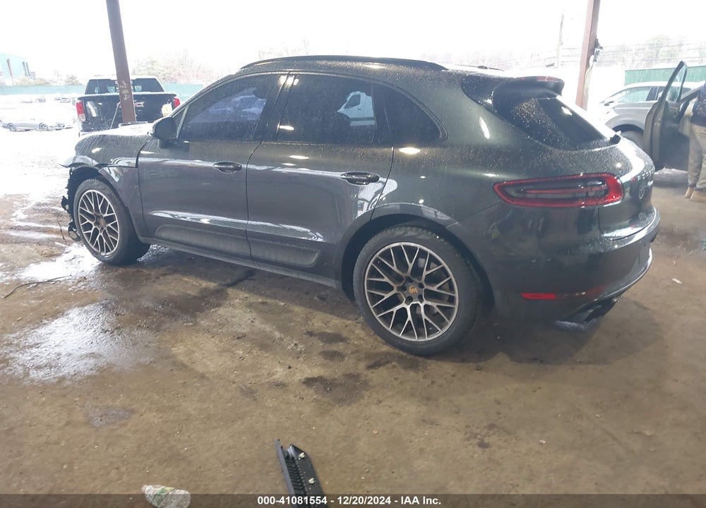 2018 PORSCHE MACAN VIN: WP1AA2A57JLB14924